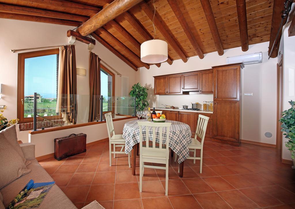 Two-Bedroom Apartment Top with Terrace